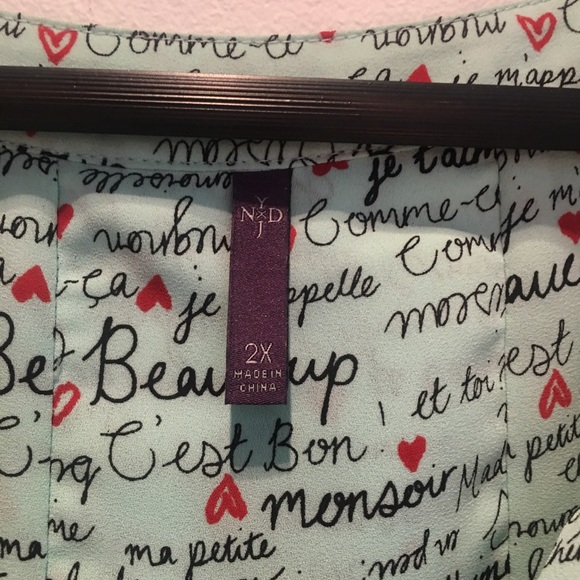 NYDJ, Parisian themed blouse, 2X, light green - Picture 7 of 16